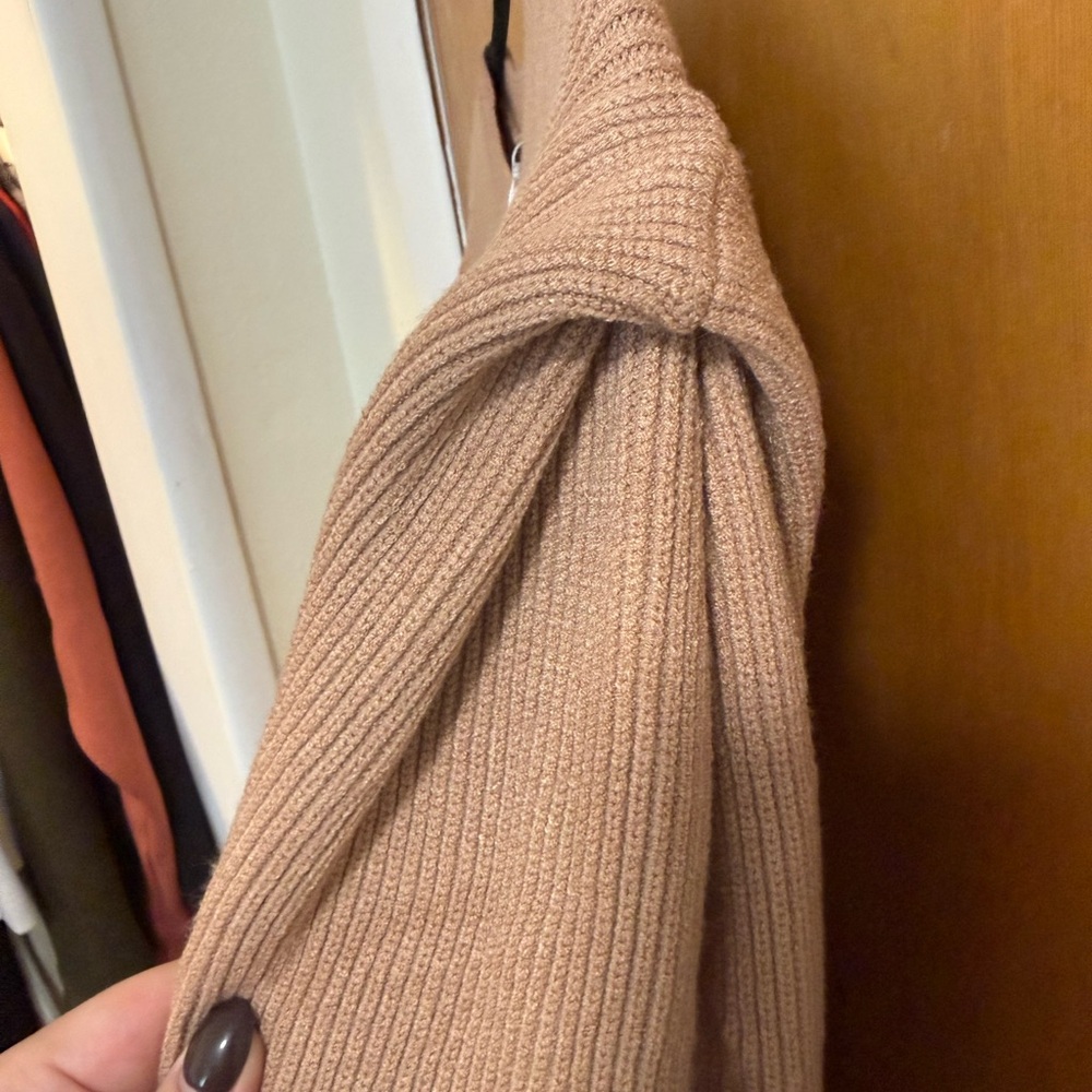 Tan Ribbed Crew Neck Sweater - Picture 3 of 4